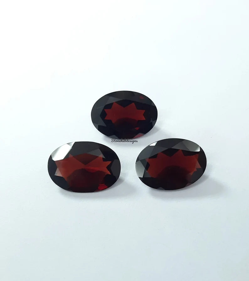 10X14MM, 12X16MM, 13X18MM, 15X20MM Natural Garnet Faceted Oval Cut Gemstone, AAA Mozambique Red Garnet Oval Calibrated Gemstone for Jewelry