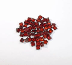 2x2MM, 2.5x2.5MM Natural Garnet Faceted Square Cut Loose Gemstone, AAA Red Mozambique Garnet faceted Square Cut loose Stone for jewelry
