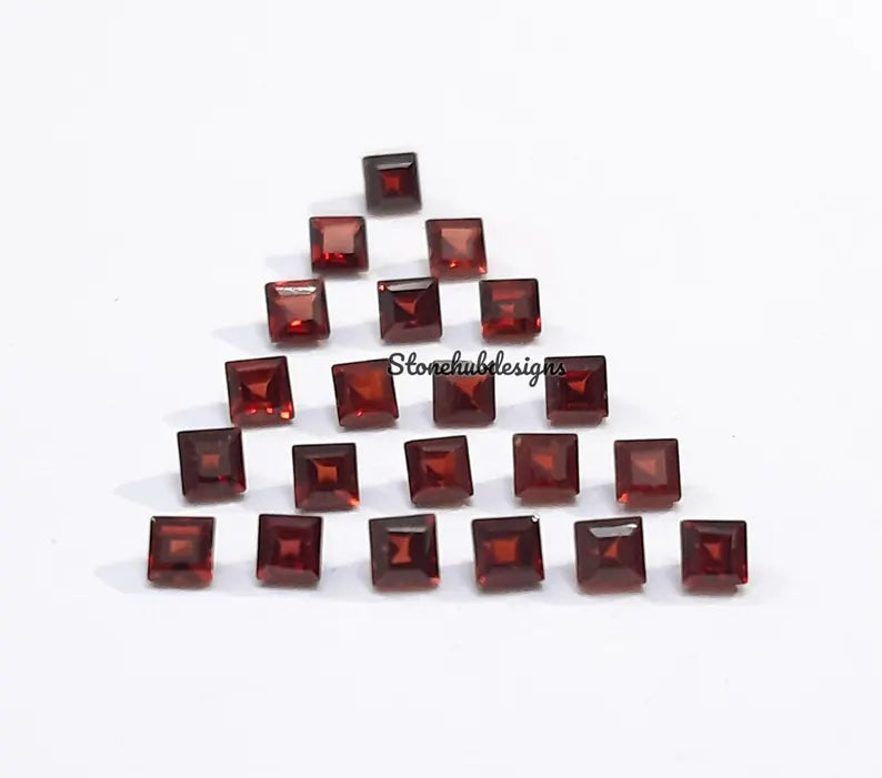 2x2MM, 2.5x2.5MM Natural Garnet Faceted Square Cut Loose Gemstone, AAA Red Mozambique Garnet faceted Square Cut loose Stone for jewelry